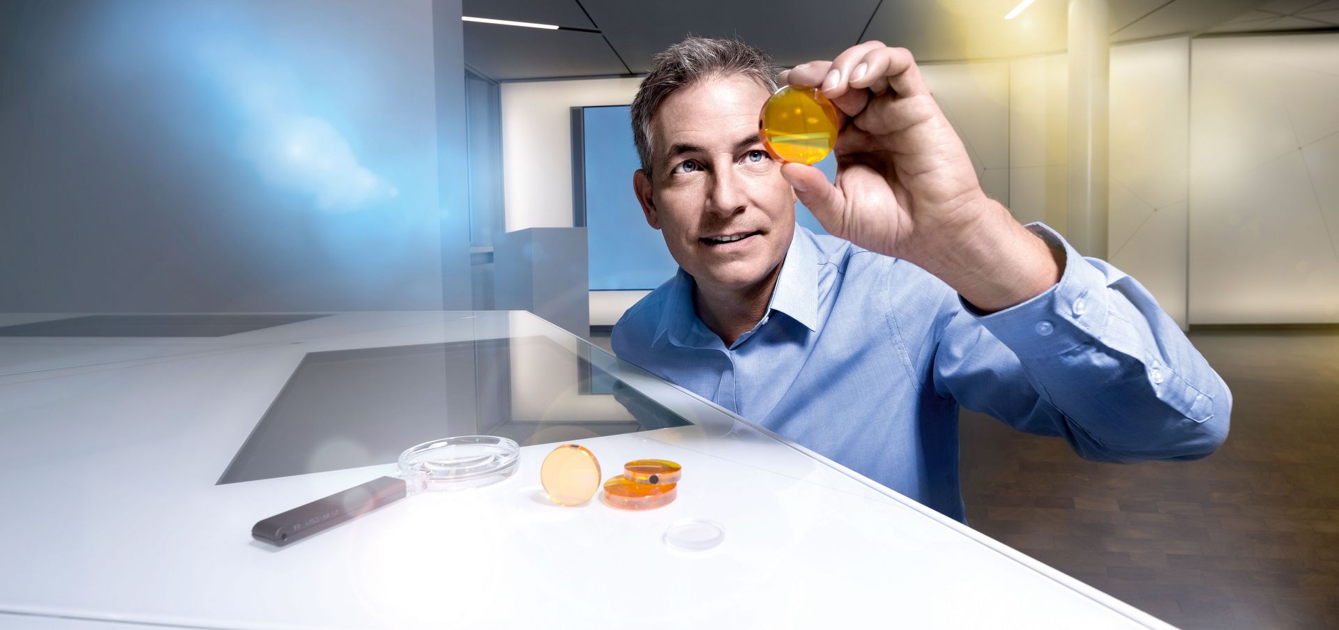 Key visual of TRUMPF Services Genuine Parts