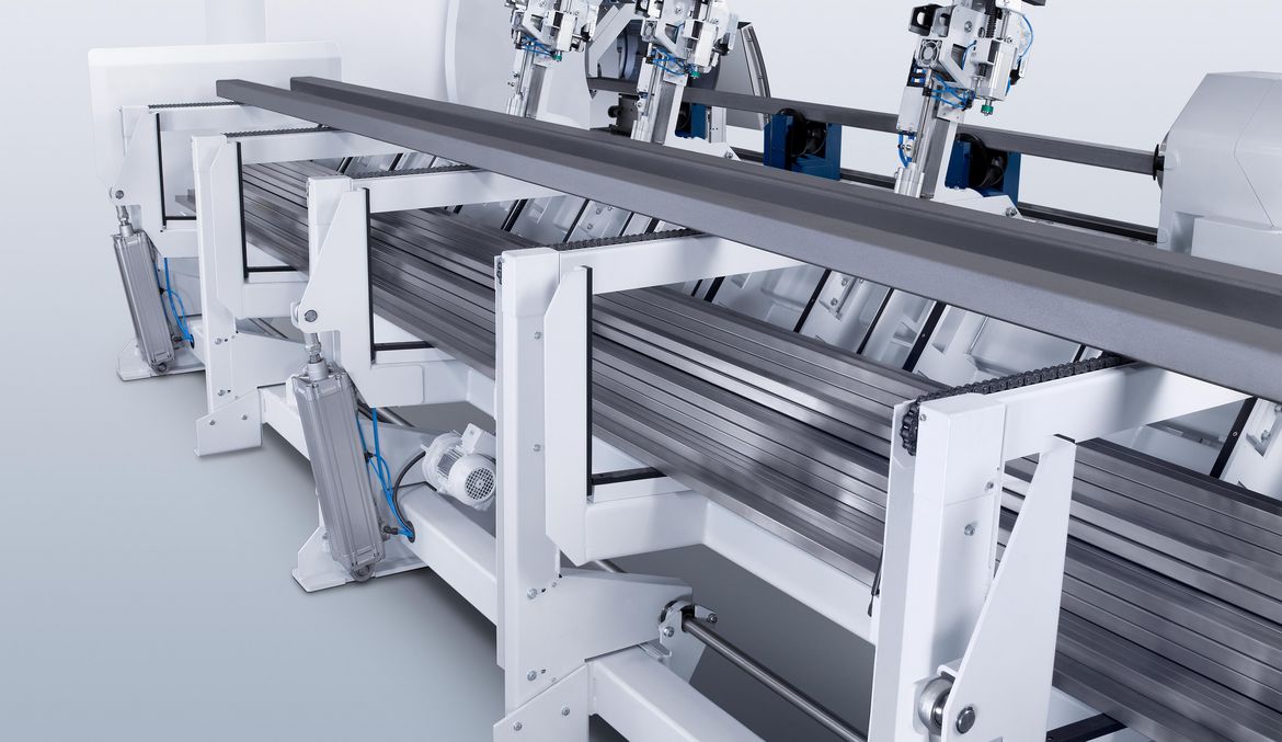 LoadMaster Tube with the TruLaser Tube 7000: Swivel-mounted conveyor system